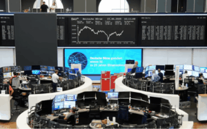 تراجع قوي لأسهم السيارات يضغط على البورصات الأوروبية
