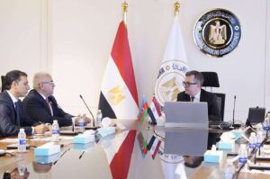 تعزيزاً للتعاون الثنائي.. سفير أذربيجان بالقاهرة يؤكد الحرص على الاستفادة من تجربة مصر في بناء المدن الذكية