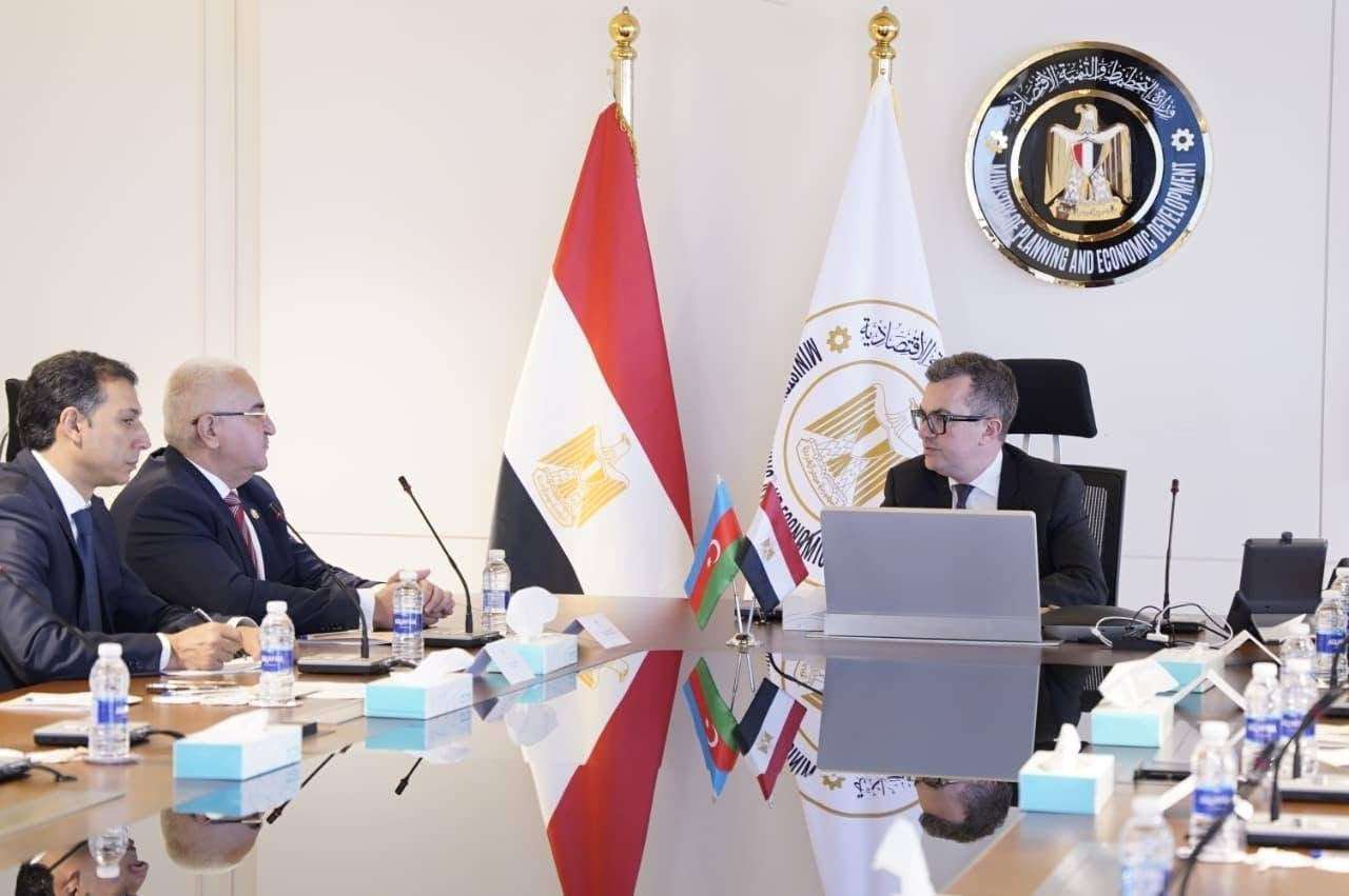 تعزيزاً للتعاون الثنائي.. سفير أذربيجان بالقاهرة يؤكد الحرص على الاستفادة من تجربة مصر في بناء المدن الذكية