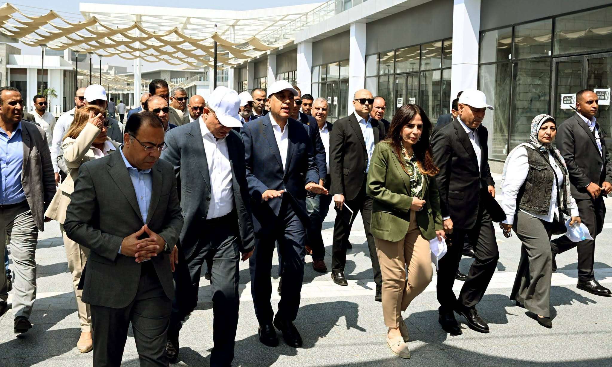 رئيس الوزراء يتفقد معدلات الإنجاز بمشروع “حدائق تلال الفسطاط”