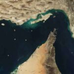 عاجل.. إيران تعيد إغلاق مضيق هرمز أمام جميع السفن