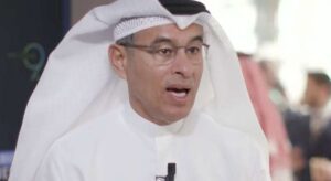 محمد العبار: ردودنا واقعية وعقلانية بلا مزايدات.. ومراكزنا التجارية مليئة والحياة مستمرة