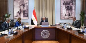 مدبولي يوجه بسرعة توفير اعتمادات مالية إضافية لتطوير ورفع كفاءة منظومة النظافة بمحافظة الجيزة