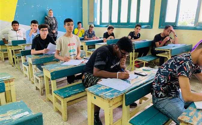 نموذج إجابة امتحان اللغة العربية 2026 وحقيقة التسريب.. تفاصيل هامة للطلاب وأولياء الأمور