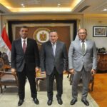 وزير التعليم العالي يبحث مع محافظ البحر الأحمر دعم مشروعات التنمية