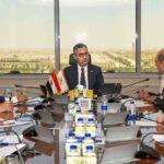 وزير التموين يبحث مع شعبة المواد الغذائية تطوير منظومة الدعم ومشروع “كاري أون”