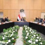 وزير الصناعة يبحث مع غرفة الأخشاب والأثاث تحديات القطاع وخطة زيادة الإنتاج والصادرات