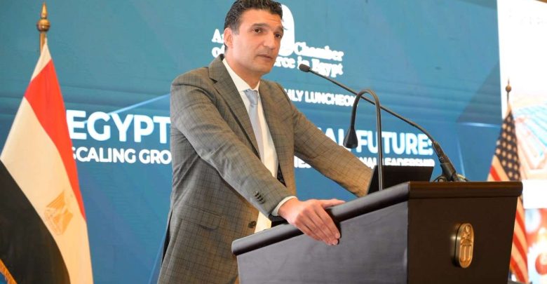 9 آليات جديدة.. وزير الصناعة يعلن عن طرح وحدات بنظام الإيجار بغرض التمليك