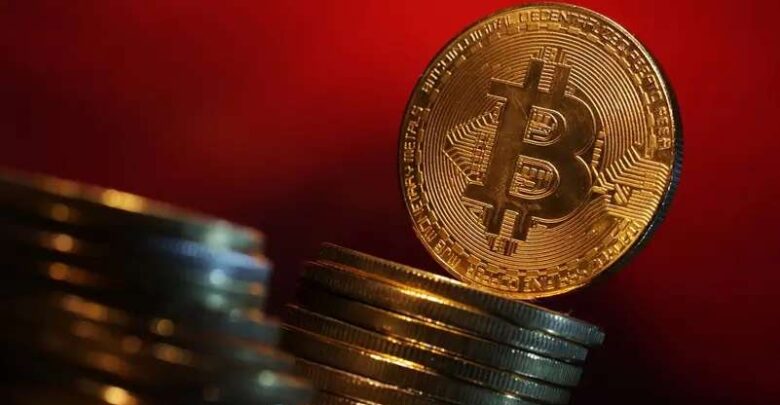 أسعار العملات المشفرة اليوم.. البيتكوين تستقر فوق 64 ألف دولار وسط تحولات جيوسياسية تدعم الذهب