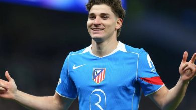 ألفاريز يتلقى نصيحة بالاعتذار لـ أتلتيكو مدريد.. وبرشلونة يترقب