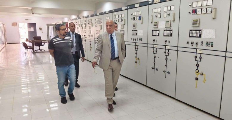 الأحمال بلغت 39300 ميجاوات.. وزير الكهرباء يوجه رسالة هامة للمواطنين بشأن شبكة الكهرباء خلال ذروة الصيف