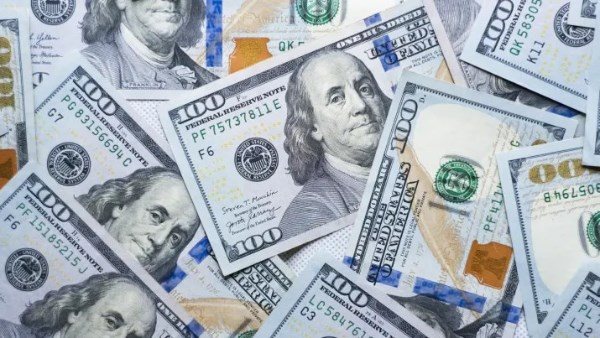 الأخضر الأمريكي يواصل الاستقرار.. سعر الدولار اليوم الإثنين 20 يوليو 2026 بالبنوك المصرية