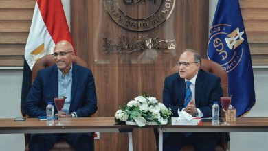 الدكتور علي الغمراوي يستقبل رئيس غرفة صناعة الدواء لبحث تعزيز استقرار السوق ودعم الصناعة