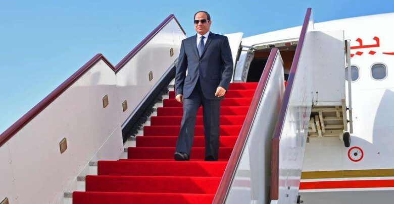 السيسي يعود إلى أرض الوطن بعد زيارة قطر والبحرين