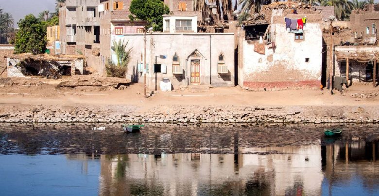 القيراط بمليون جنيه.. لماذا يهرب أبناء الريف من "بيت العيلة"؟