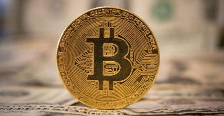 تقلبات حادة في سوق العملات المشفرة.. البيتكوين يواجه ضغوطاً أمام الذهب كملاذ آمن