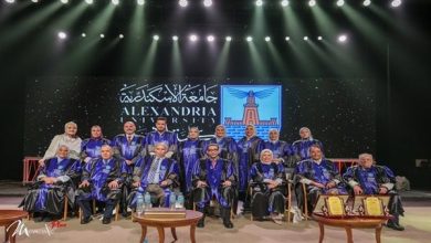 جامعة الإسكندرية تحتفل بـ 372 خريجًا من برامج الدراسات العليا المهنية بكلية الأعمال