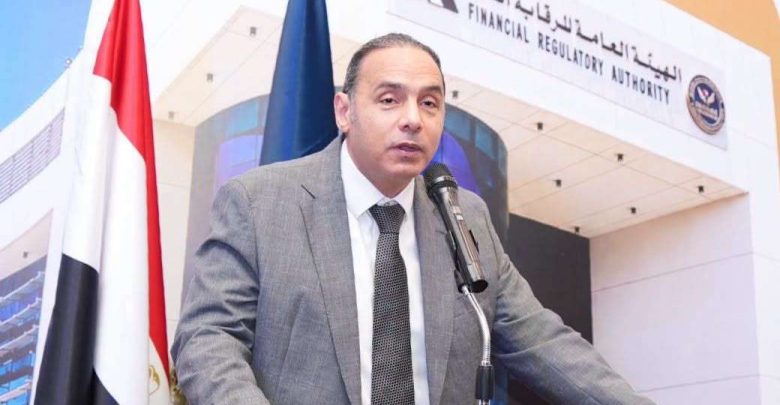 رئيس الرقابة المالية يشكل لجنة تنسيقية مشتركة بين الهيئة والبورصة ومصلحة الضرائب