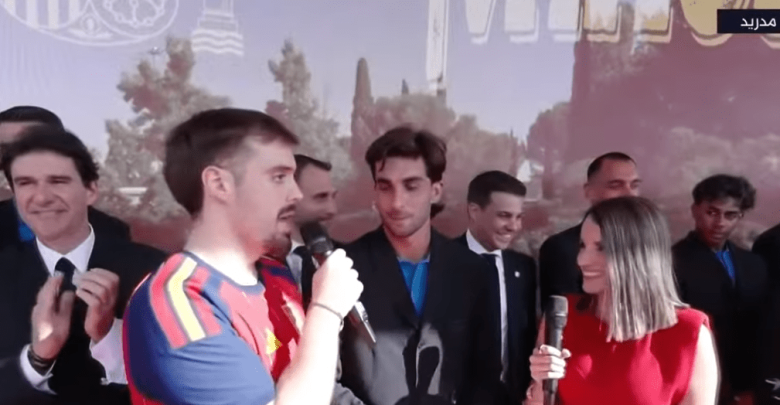 رئيس الوزراء الإسباني يستقبل منتخب بلاده بمدريد (بث مباشر)