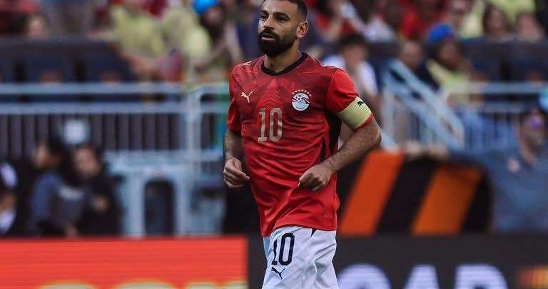 رئيس بشكتاش التركي يكشف مفاجأة عن محمد صلاح.. خلال ساعات معدودة