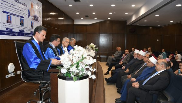 رئيس جامعة العاصمة يستقبل مفتي الجمهورية ورئيس جامعة الأزهر في مناقشة علمية بالخدمة الاجتماعية