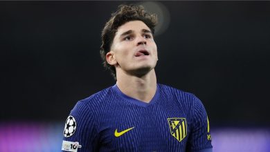 سبورت: برشلونة يلقي الكرة في ملعب ألفاريز