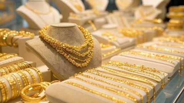 سعر الذهب اليوم بعد الزيادة الأخيرة.. تعرف على أسعار الأعيرة لحظة بلحظة