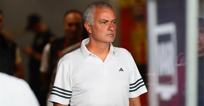 ضربة لـ مورينيو.. إصابة لاعب ريال مدريد وتحديد مدة غيابه
