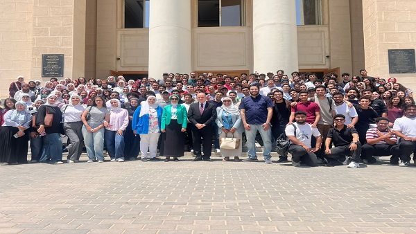 طلاب القطاع الصحي في جامعة القاهرة الأهلية يختتمون عامًا من التميز