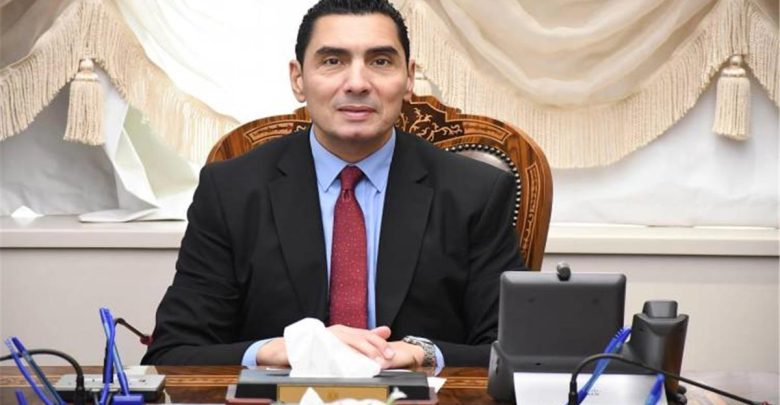 قرار عاجل من وزير الرياضة بشأن شكوى استبعاد لاعب كرة قدم بسبب اسمه  