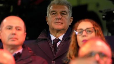 لابورتا يستفز أتلتيكو مدريد بشأن ألفاريز: لا يمكن إجبار لاعب على البقاء