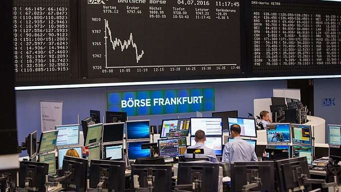 مؤشر STOXX600 يفقد 1.3% وسط موجة بيع واسعة في قطاع التكنولوجيا