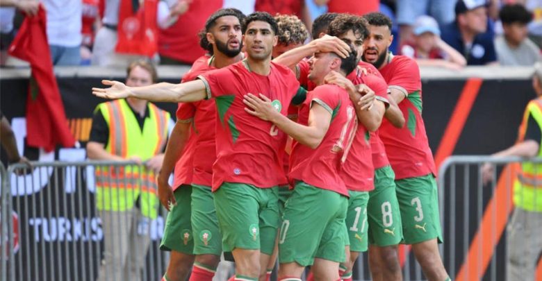 مانشستر يونايتد وليفربول ينافسان فنربخشة على ضم نجم المغرب