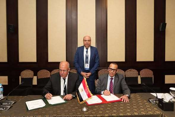 وزير الطيران المدني يشهد توقيع مذكرة تفاهم بين سلطة الطيران المدني والمنظمة العربية للطيران