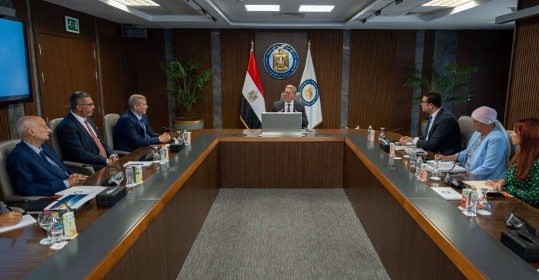 28 شركة و10 آلاف زائر.. ننشر استعدادات مؤتمر البحر المتوسط للبترول «MOC 2026»