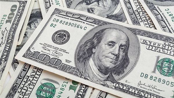 أسعار الدولار اليوم في البنوك.. والأخضر الأمريكي يسجل في البنك المركزي 50.35 جنيه