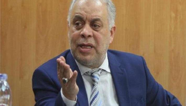 أشرف زكي: الأعمال الفنية القديمة تخضع لدراسة لجان قانونية لحسم حقوق الملكية الفكرية