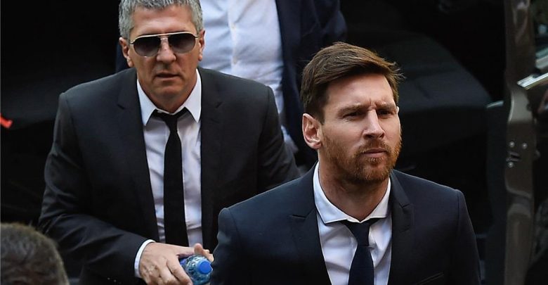 أول رد فعل من برشلونة بعد وفاة والد ميسي