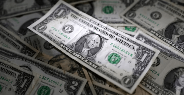 ارتفاع طفيف للدولار وسط ترقب تقرير الوظائف وتطورات إيران