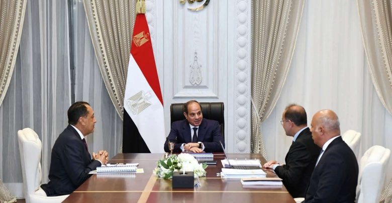الرئيس السيسي يوجه بتشكيل لجنة لتفقد المشاريع العقارية بالمحافظات.. تفاصيل