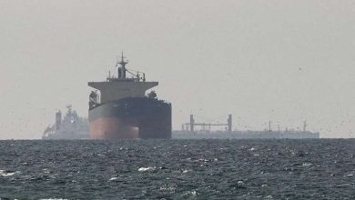 النفط يقفز لأعلى مستوى في أسبوع بعد تأكيد إيران استمرار إغلاق مضيق هرمز