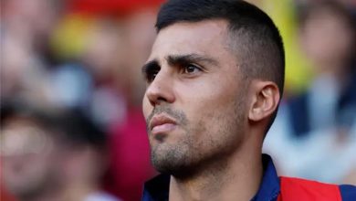برشلونة يترقب مباراة الأهلي من أجل رودري