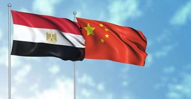 بعد اجتماعها الأول.. خبير اقتصادي يكشف لـ"العقارية" آليات عمل اللجنة المصرية الصينية