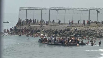 بعد اقتحام 72 ألف مهاجر لـ «سبتة».. تحرك أوروبي عاجل لتشديد قوانين الهجرة والإعادة القسرية