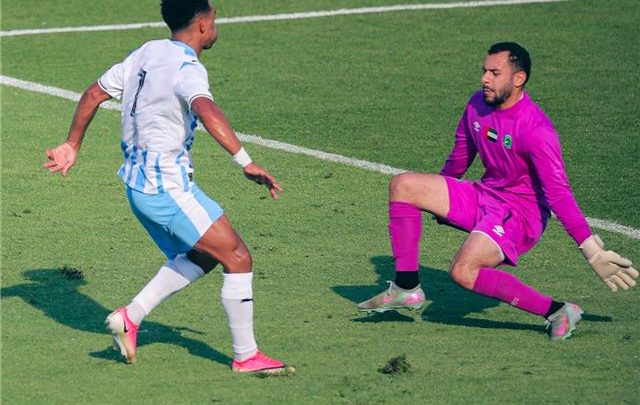 بيراميدز يفوز على مودرن دبي بنصف دستة أهداف