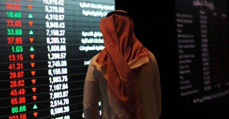 تراجع معظم بورصات الخليج وسط ترقب لمصير الملاحة بمضيق هرمز وتصاعد توترات البحر الأحمر