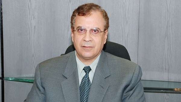 خبير اقتصادي يوضح لـ«العقارية» سبب عدم انخفاض أسعار السلع رغم تراجع الدولار