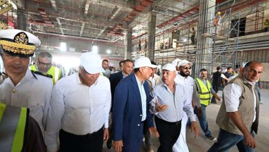 رئيس الوزراء يتفقد محطة القطار الكهربائي السريع.. 2ور