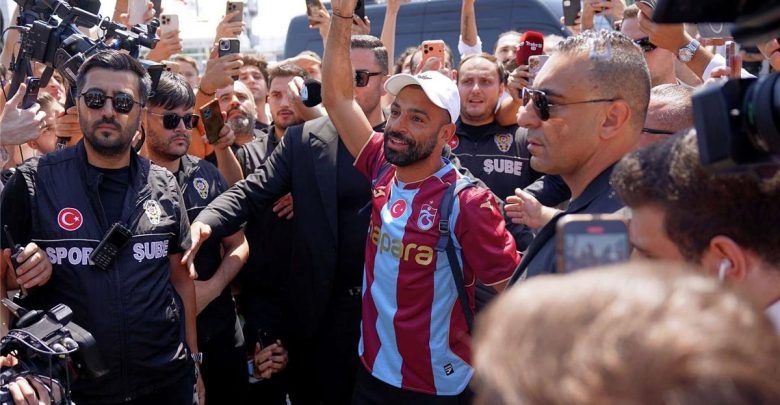 رسميًا.. طرابزون سبور يعلن خضوع محمد صلاح للفحوصات الطبية