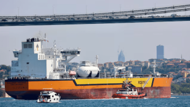 صادرات روسيا النفطية البحرية تهوي 33% في يوليو جراء الهجمات الأوكرانية